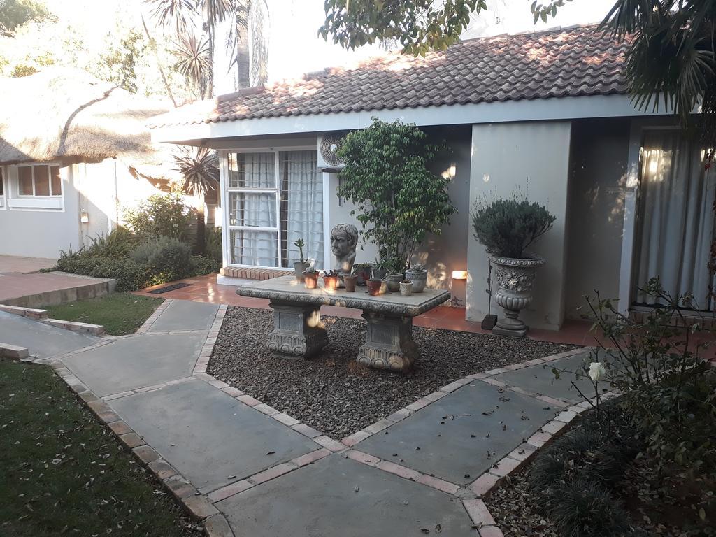 Ferns Country House Hotel Mafikeng Exterior photo